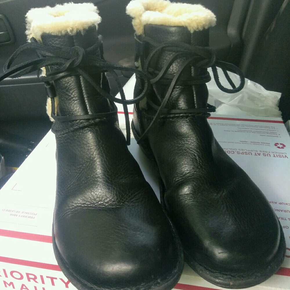 Ugg Bootie